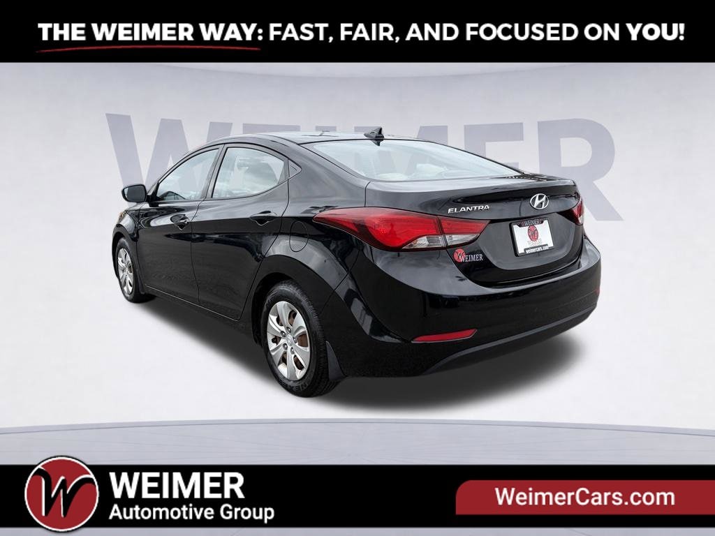 Used 2016 Hyundai Elantra SE Sedan
