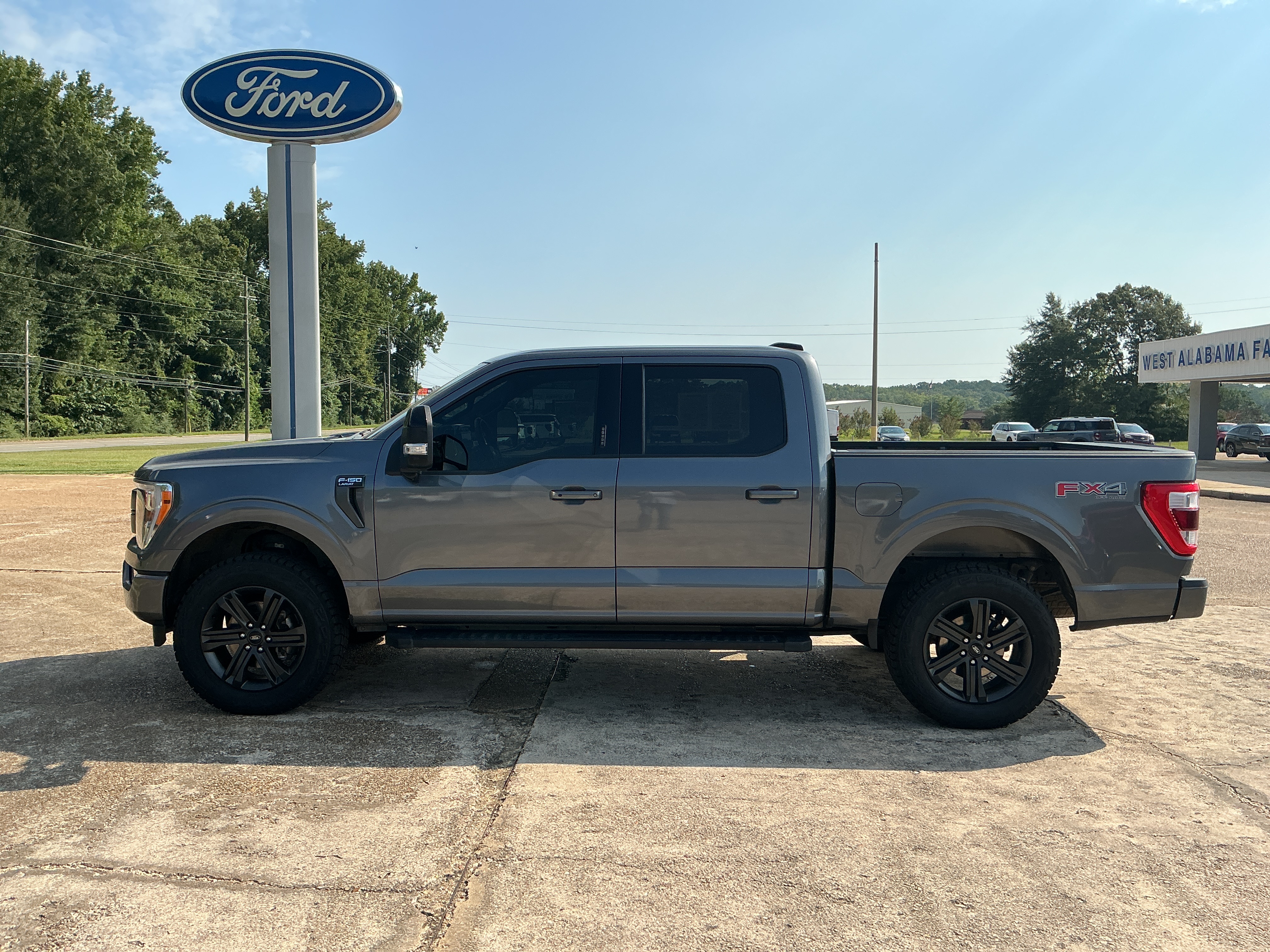 2023 Ford F-150 Lariat Crew Cab