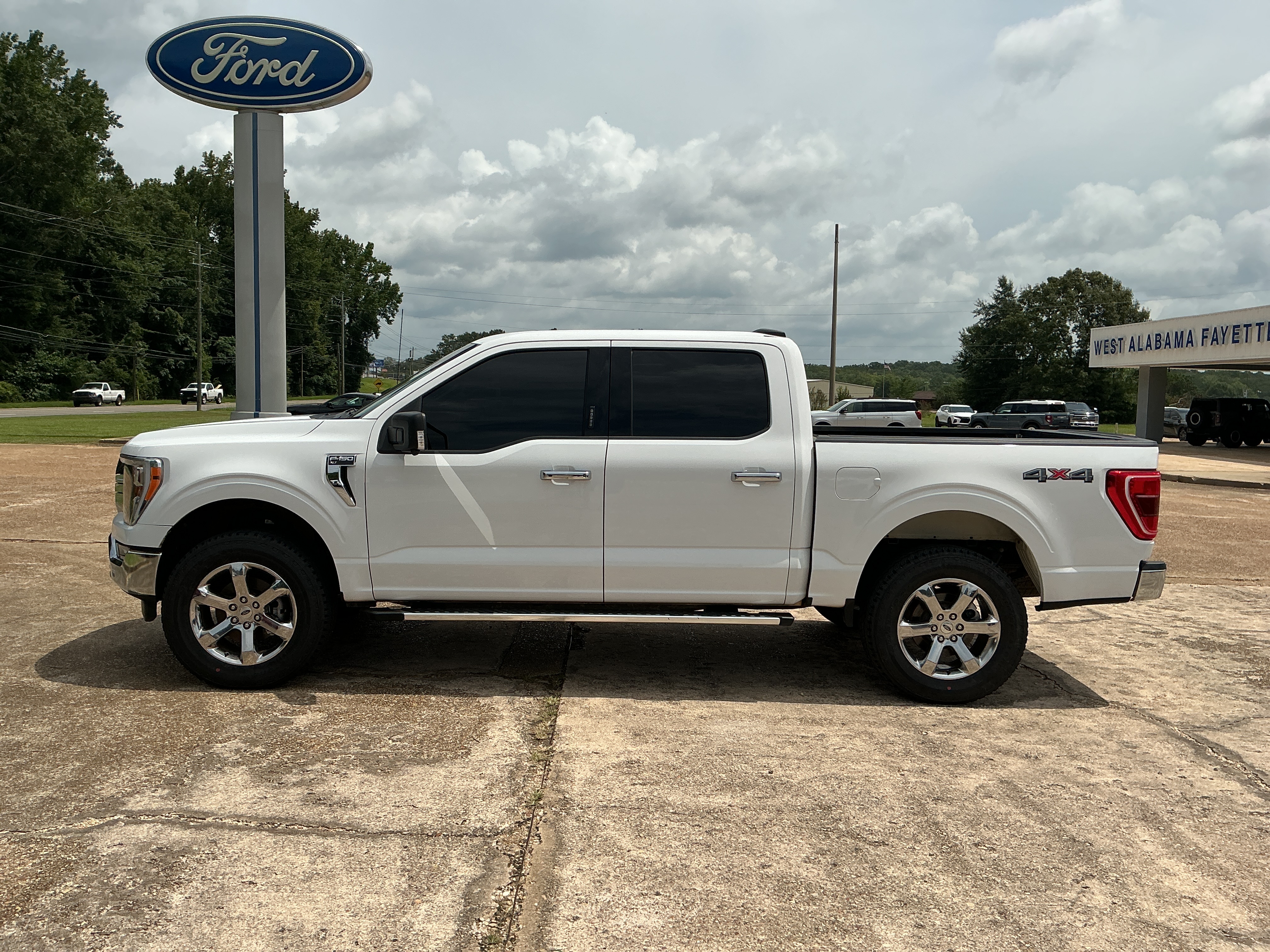 2022 Ford F-150 XLT Crew Cab