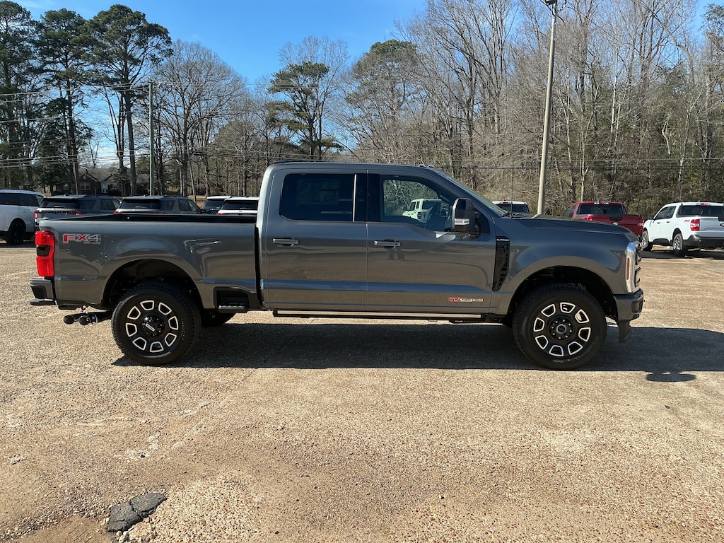 New 2026 Ford Super Duty Platinum TRUCK