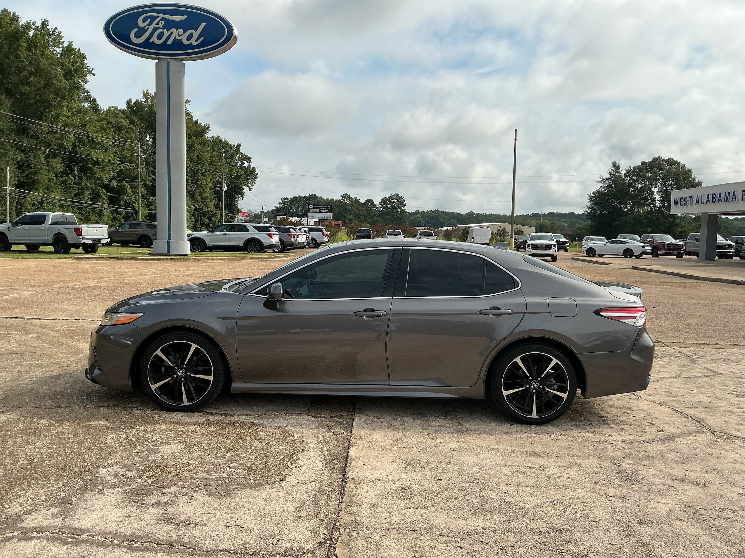2020 Toyota Camry XSE