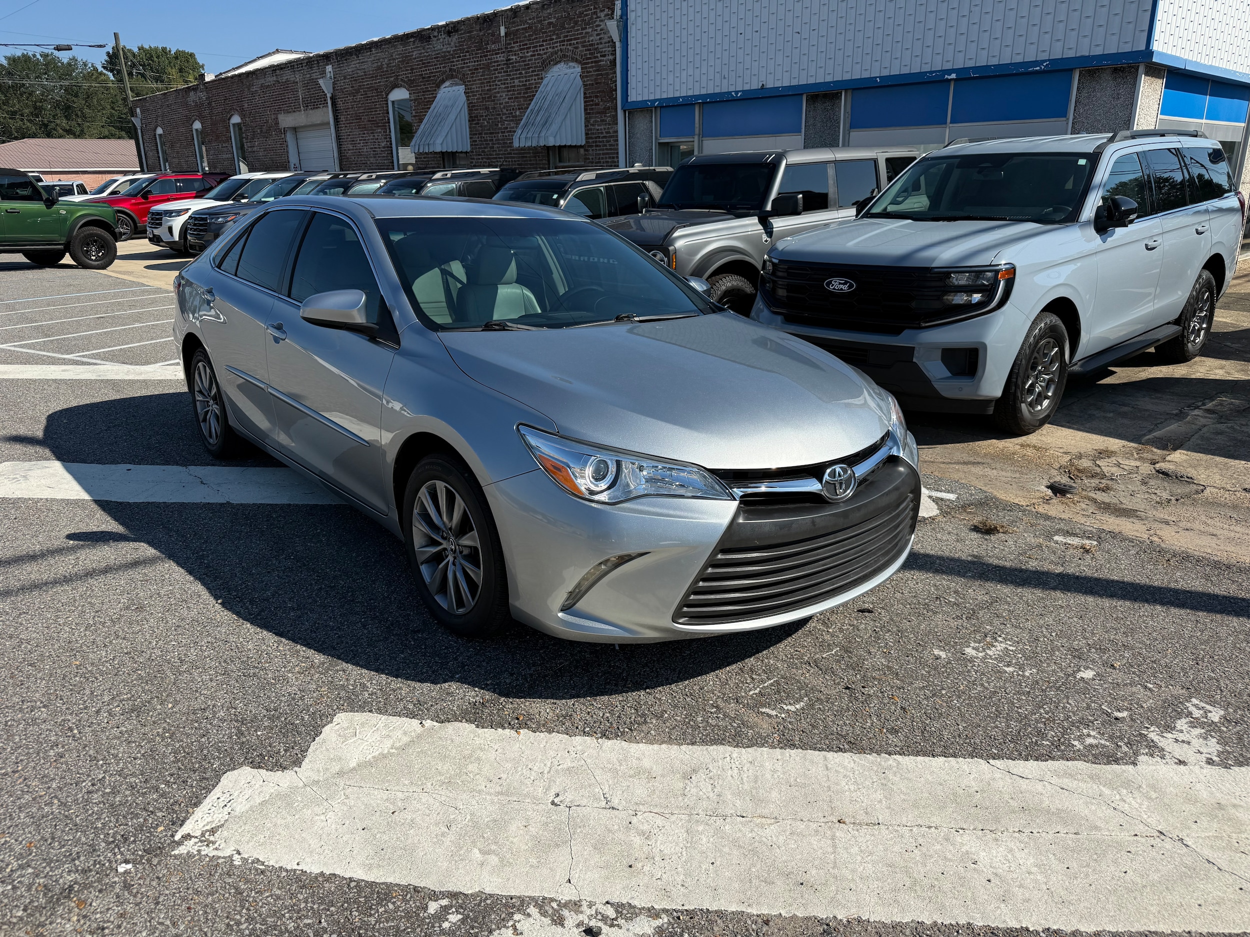 Used 2017 Toyota Camry XLE with VIN 4T1BF1FK1HU623715 for sale in Sulligent, AL