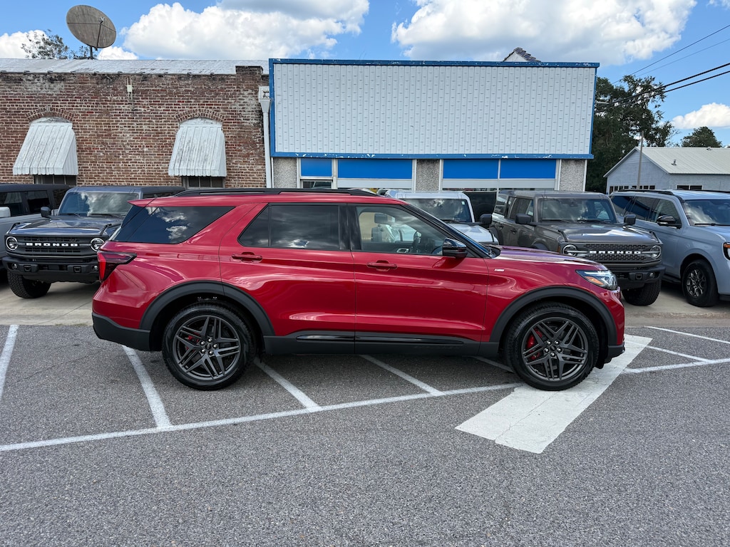 New 2026 Ford Explorer ST-Line SUV