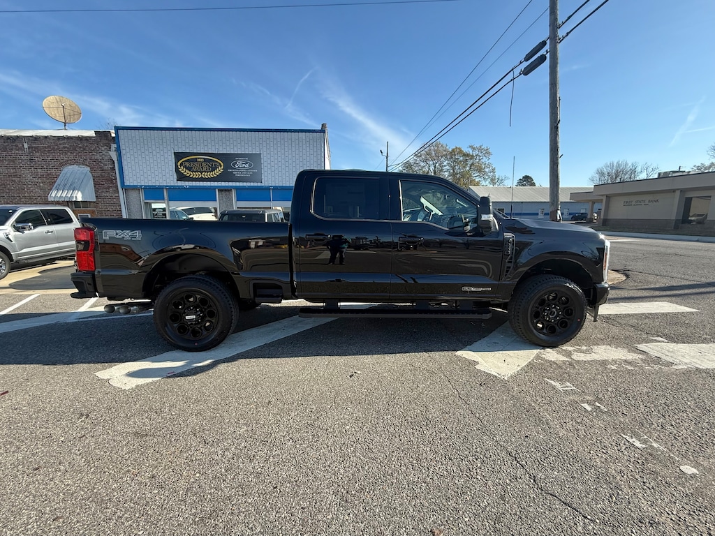 New 2026 Ford Super Duty F-250® Lariat® TRUCK