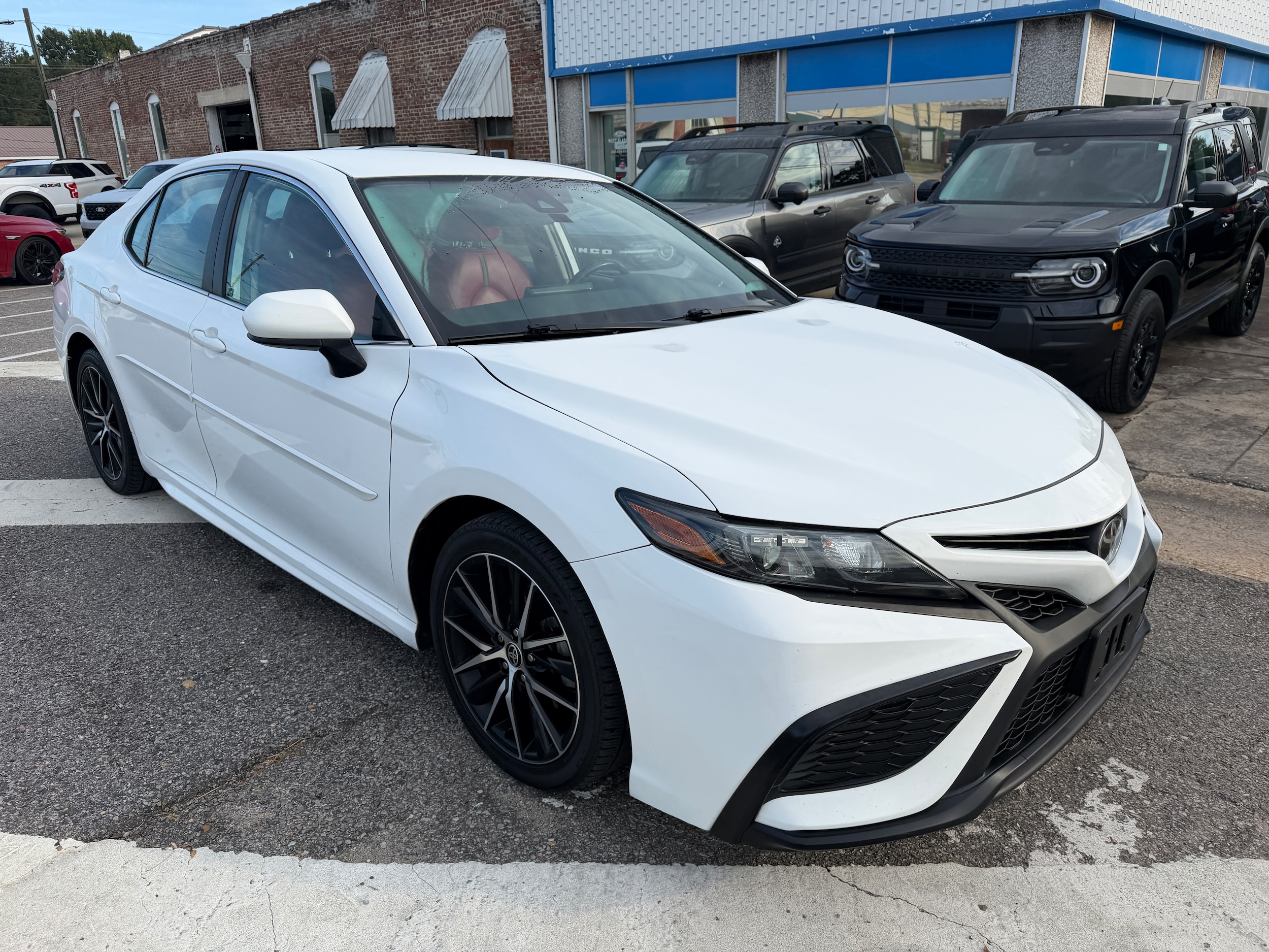 Used 2021 Toyota Camry SE with VIN 4T1G11AK0MU560158 for sale in Sulligent, AL