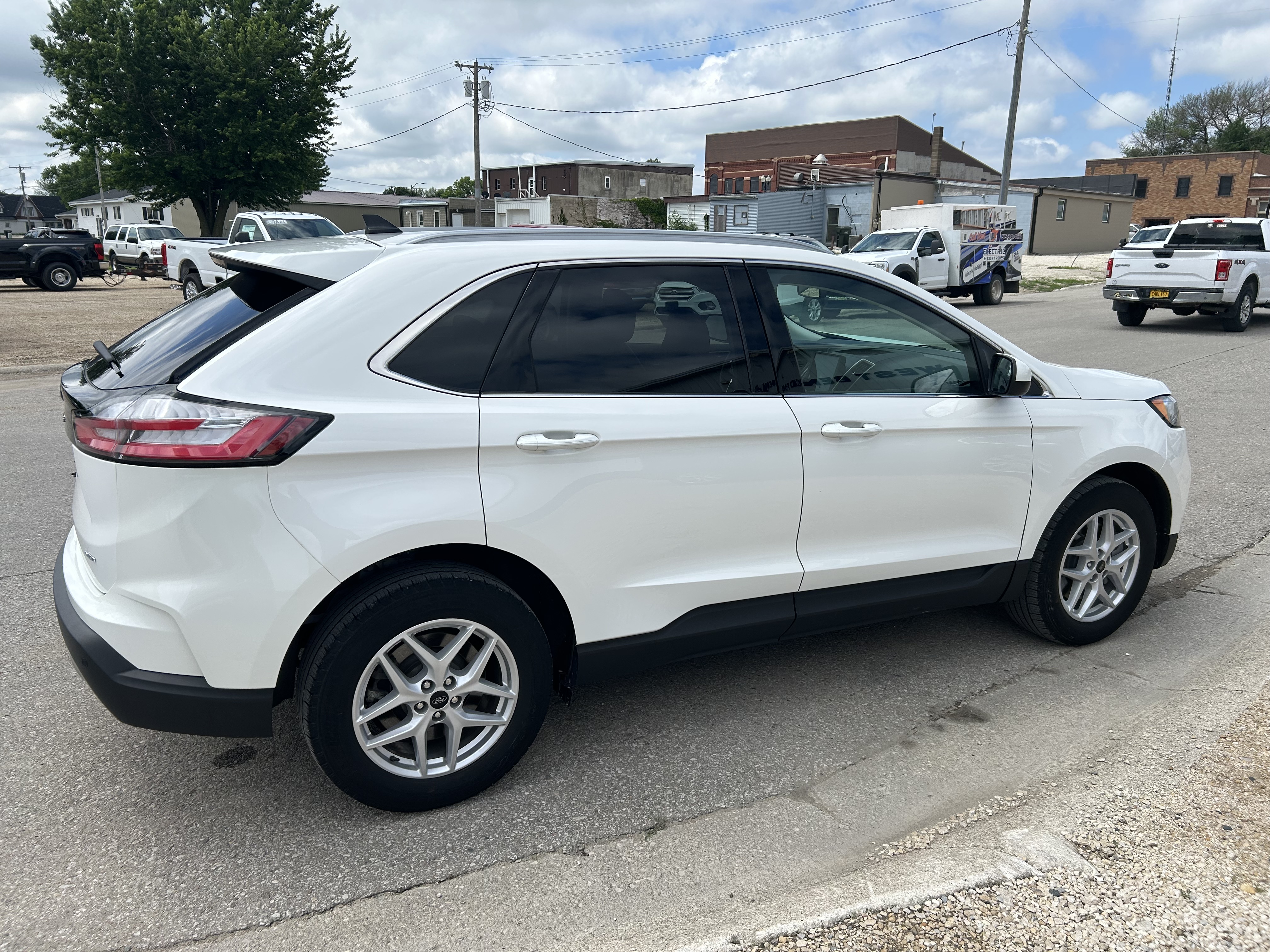 Used 2023 Ford Edge SEL AWD