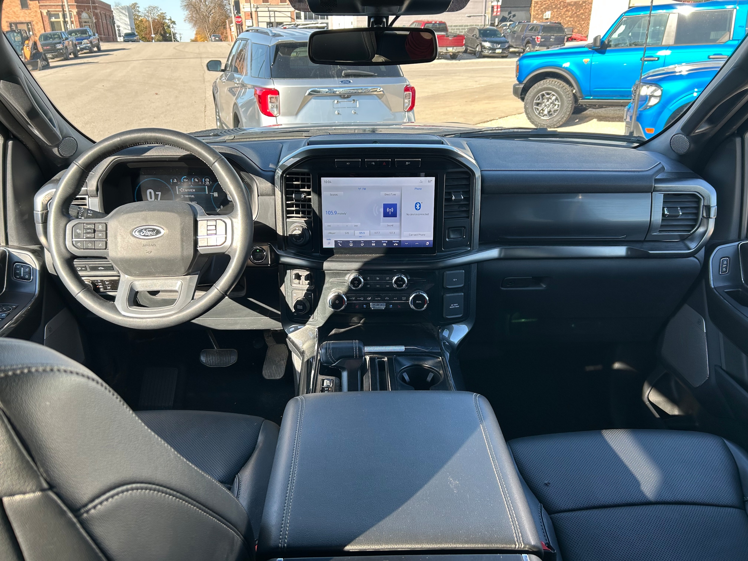 2023 Ford F-150 Lariat - Photo 8