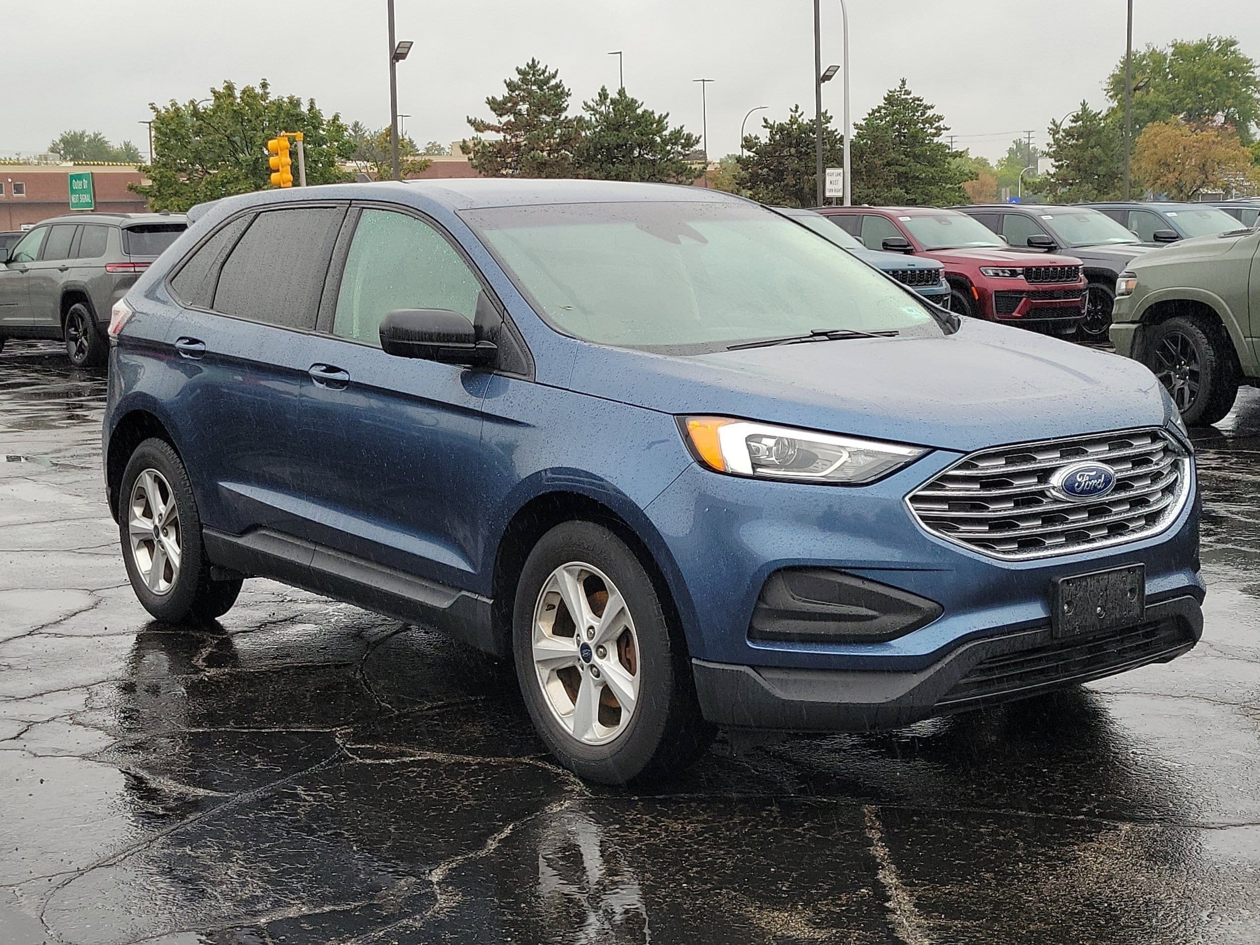 Used 2019 Ford Edge SE with VIN 2FMPK3G92KBB57251 for sale in Dearborn, MI