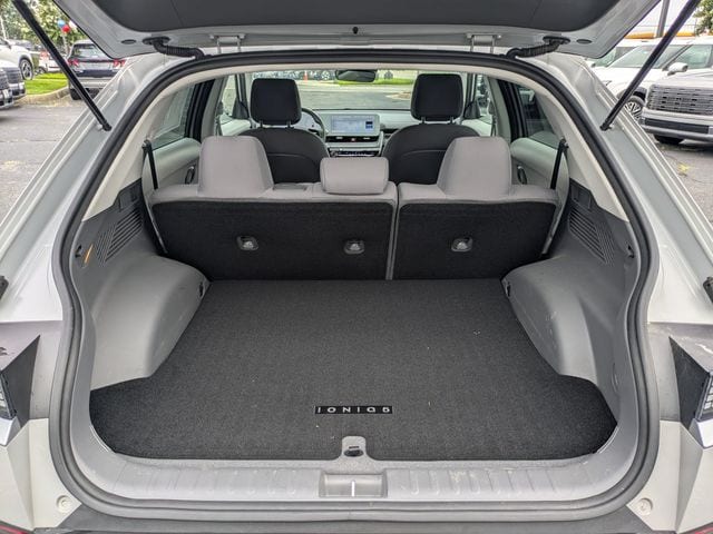 2023 Hyundai IONIQ 5 SE - Photo 13
