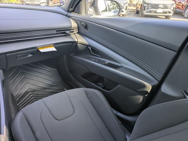 2026 Hyundai Elantra SEL Sport - Photo 16