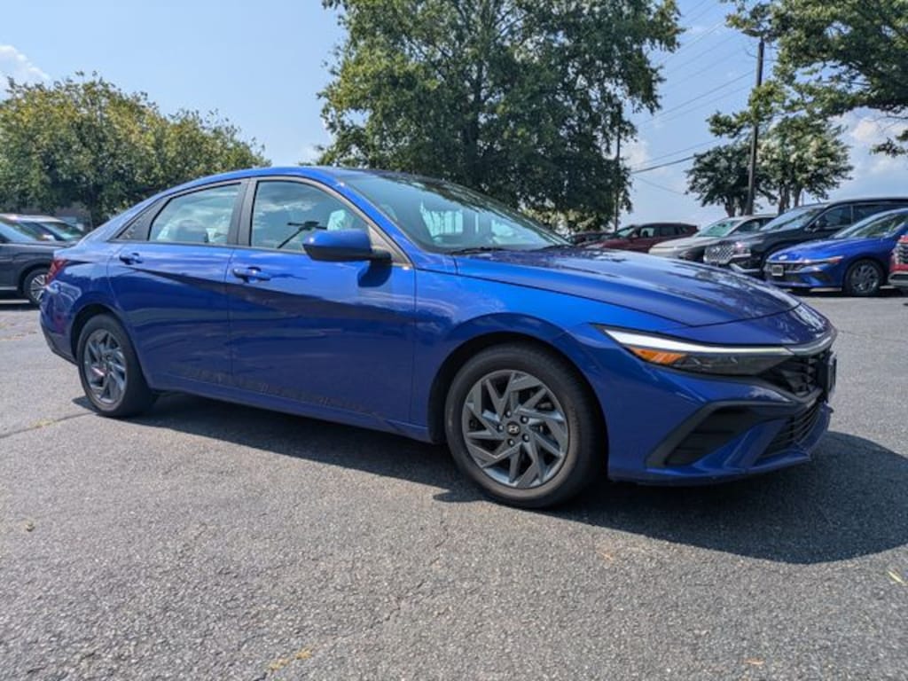 Used 2024 Hyundai Elantra SEL Sedan