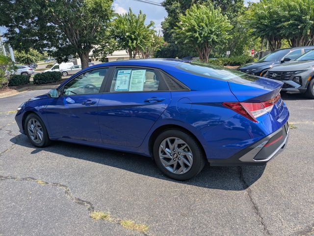 2024 Hyundai Elantra SEL - Photo 6
