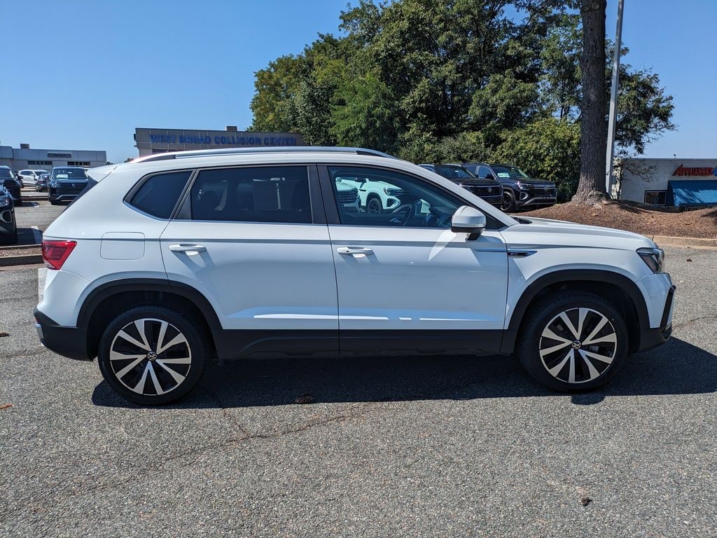 Used 2024 Volkswagen Taos 1.5T SE SUV