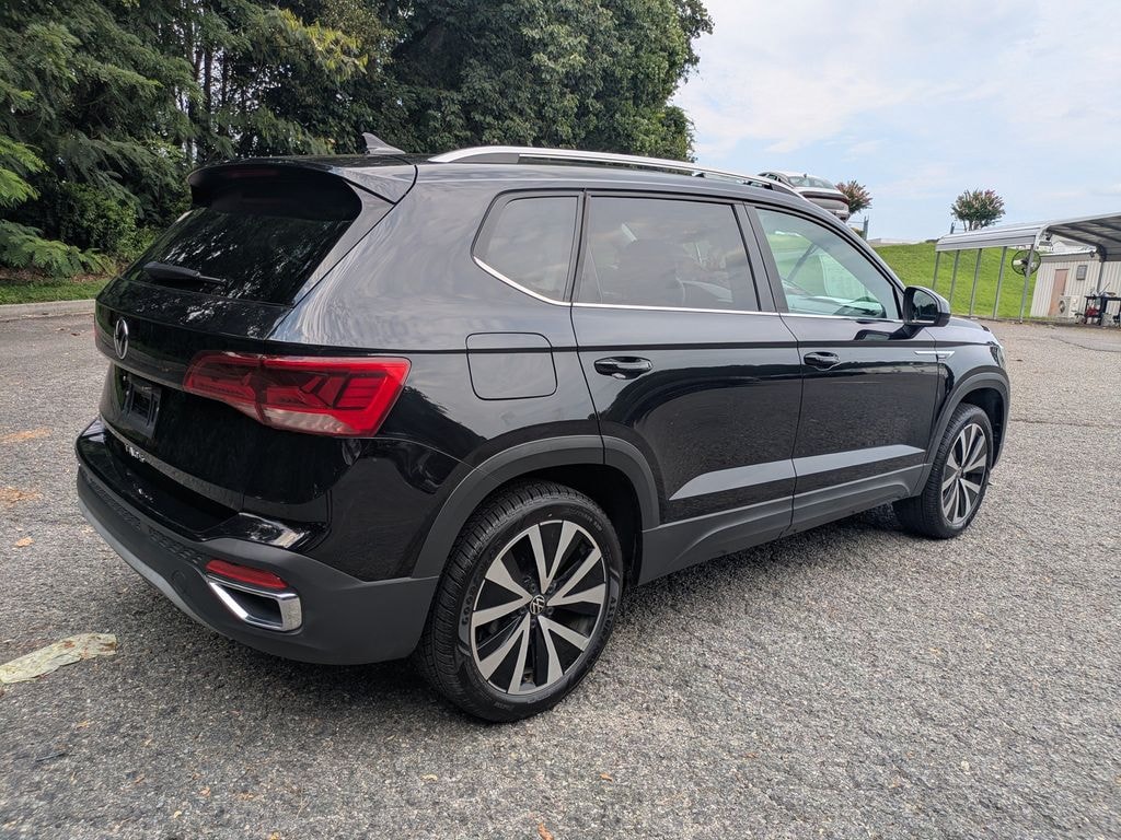 Certified 2024 Volkswagen Taos 1.5T SE SUV