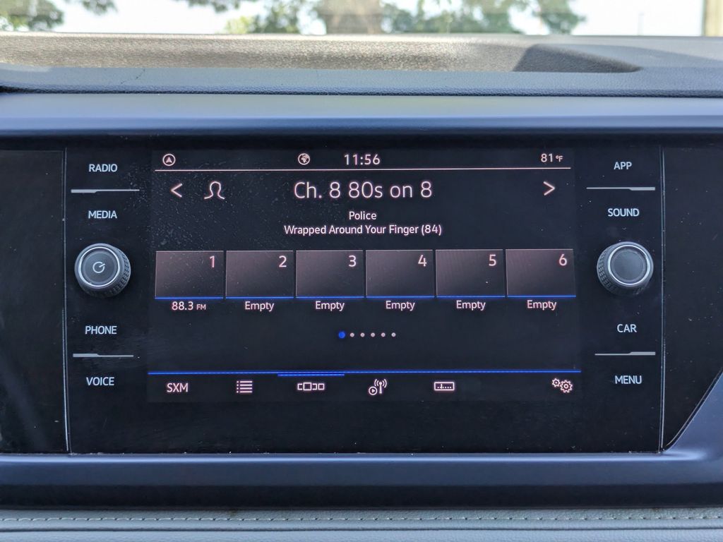 2024 Volkswagen Taos SE - Photo 18