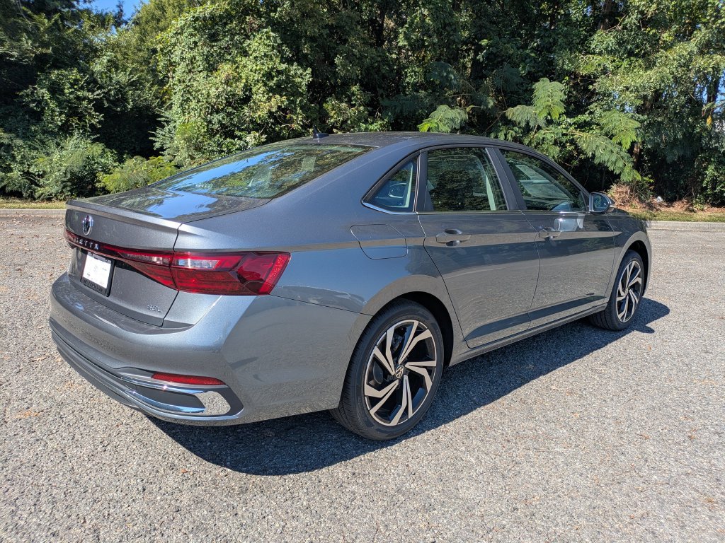 New 2027 Volkswagen Jetta 1.5T SEL Sedan