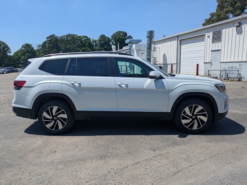 New 2026 Volkswagen Atlas SE w/Technology SUV