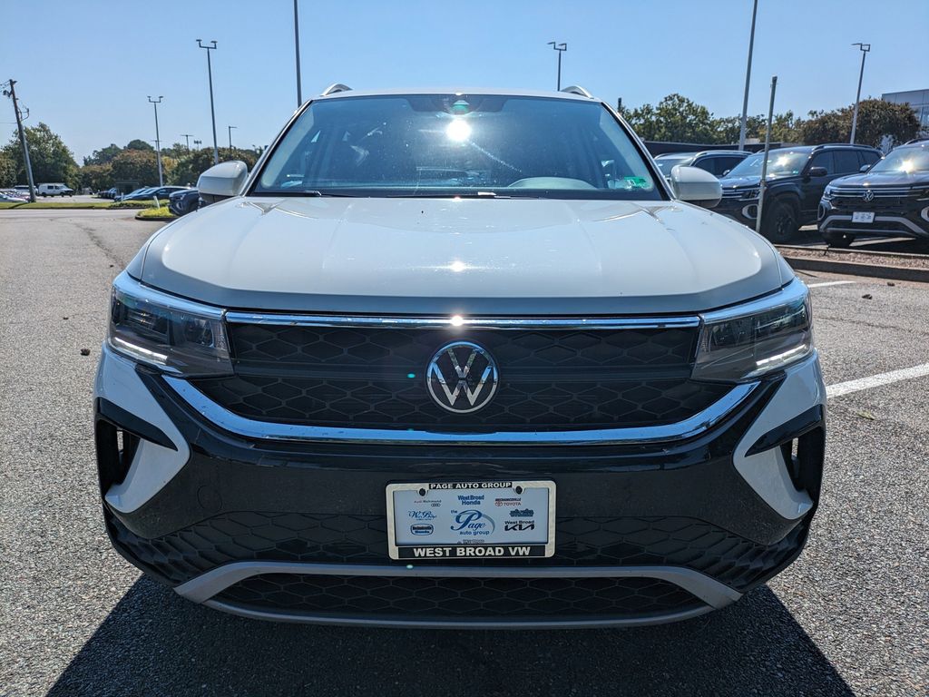 2024 Volkswagen Taos SE - Photo 9