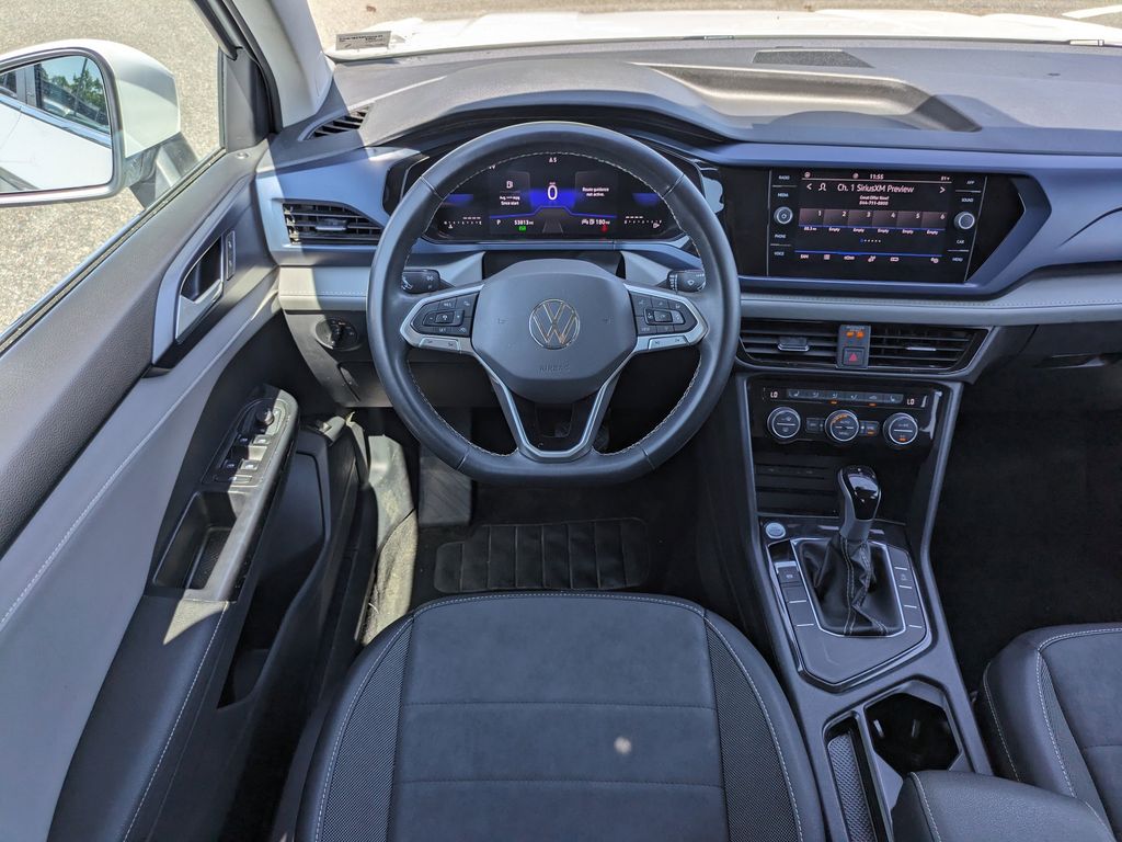 2024 Volkswagen Taos SE - Photo 16