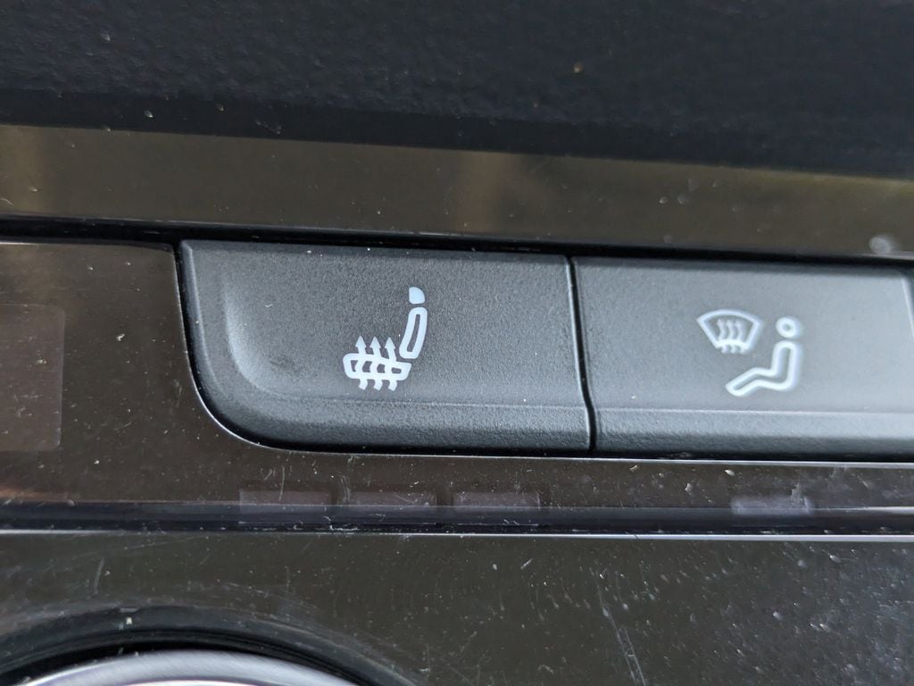 2024 Volkswagen Taos SE - Photo 22