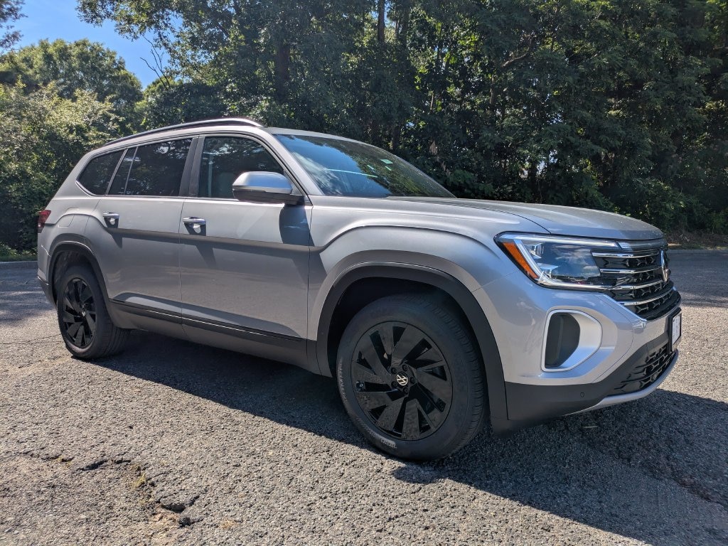New 2026 Volkswagen Atlas SE w/Technology SUV