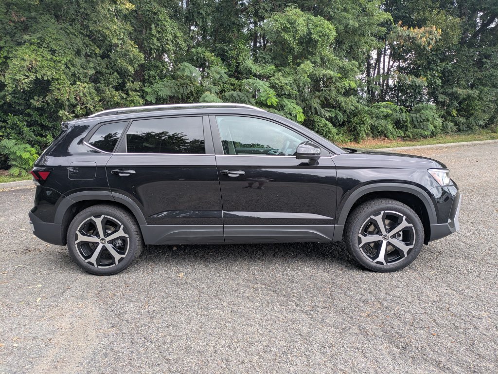 New 2027 Volkswagen Taos 1.5T SEL SUV