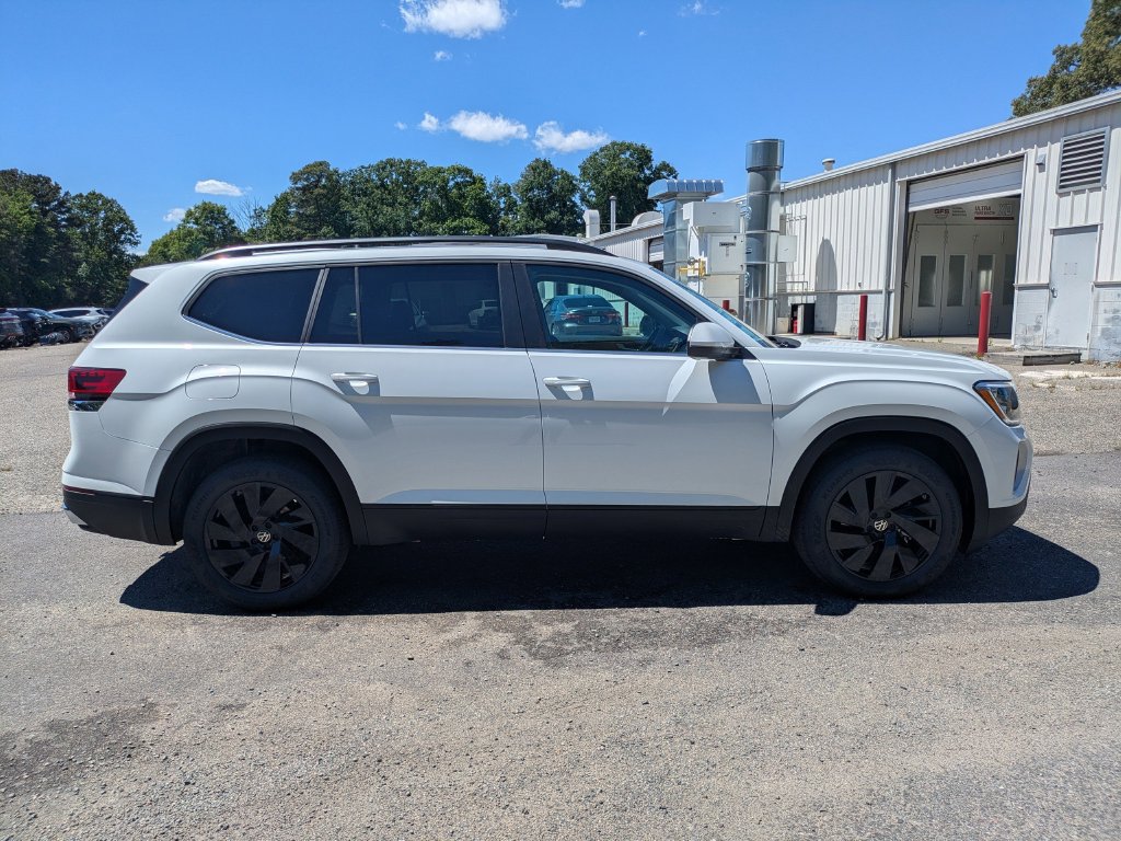 New 2026 Volkswagen Atlas SE w/Technology SUV
