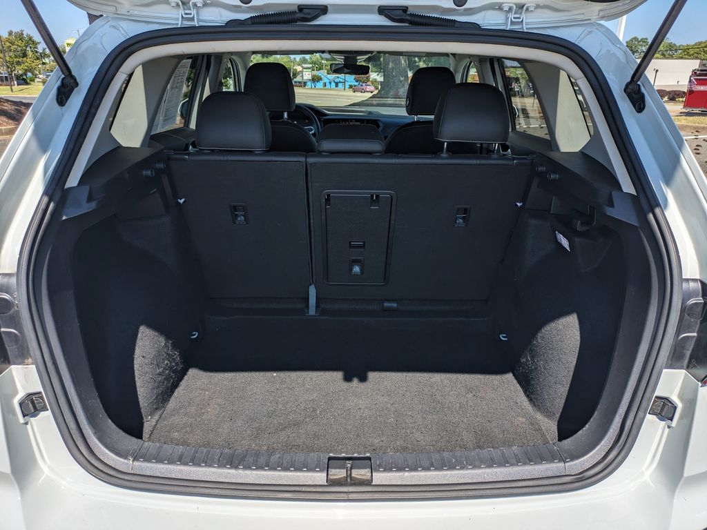 2024 Volkswagen Taos SE - Photo 13