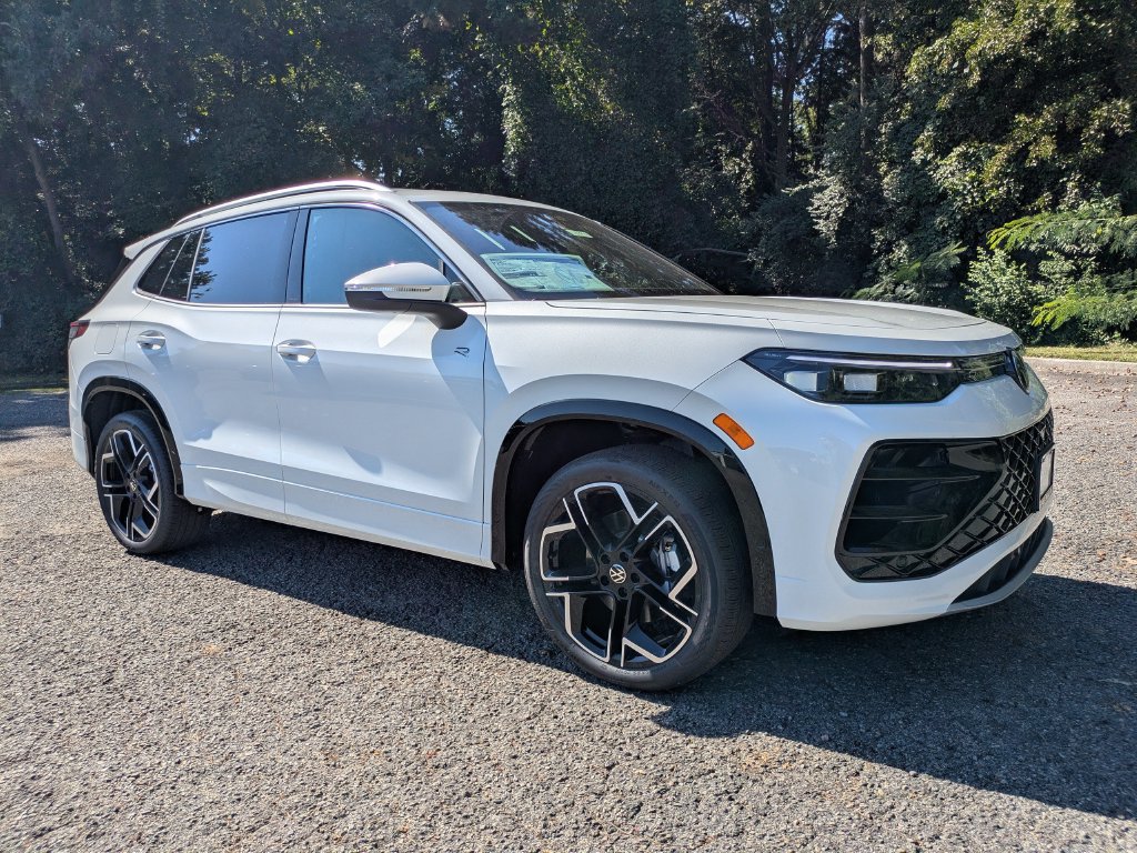 New 2026 Volkswagen Tiguan SEL R-Line Turbo SUV