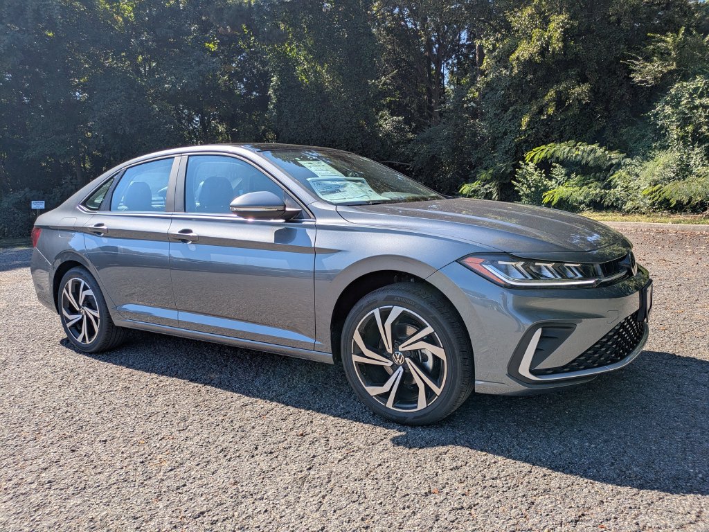 New 2027 Volkswagen Jetta 1.5T SEL Sedan
