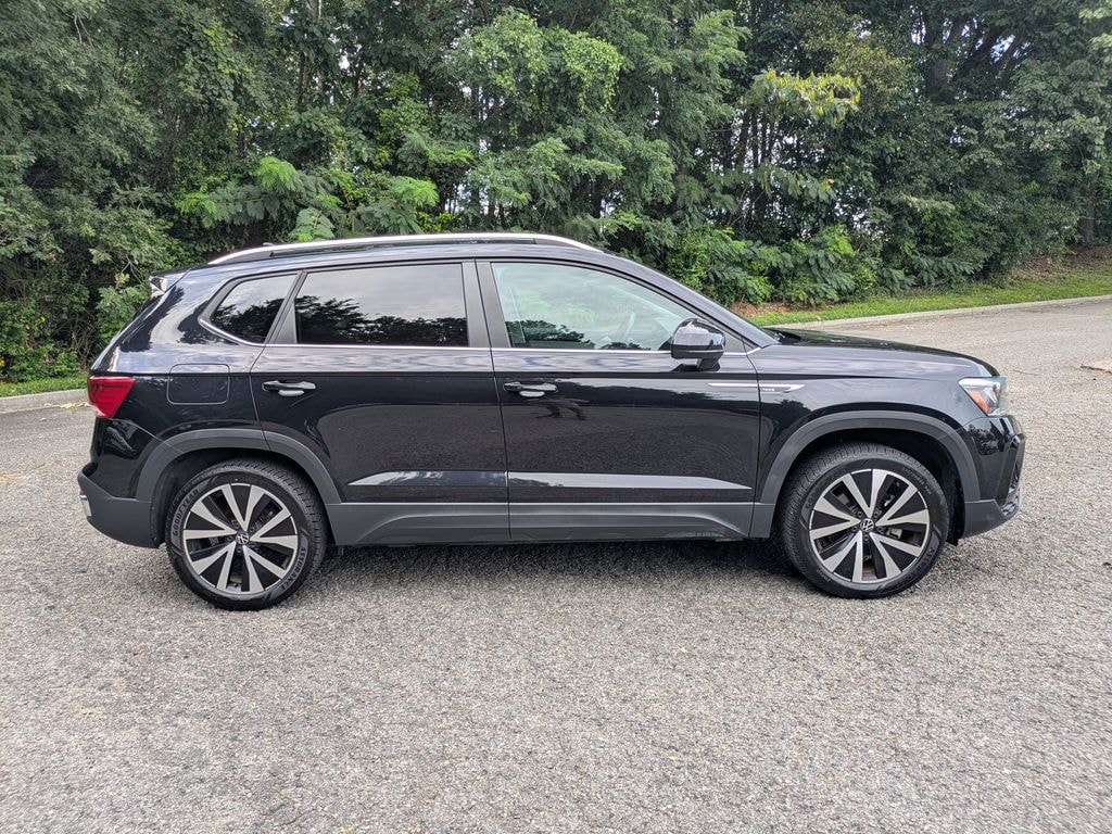 Certified 2024 Volkswagen Taos 1.5T SE SUV