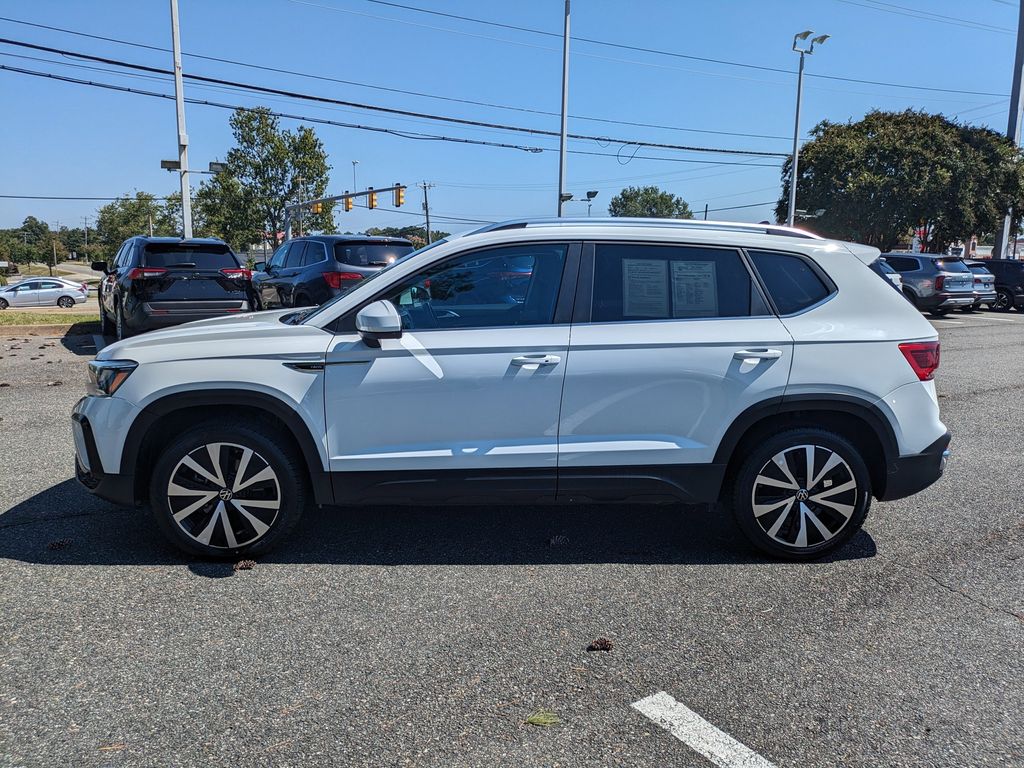 2024 Volkswagen Taos SE - Photo 7