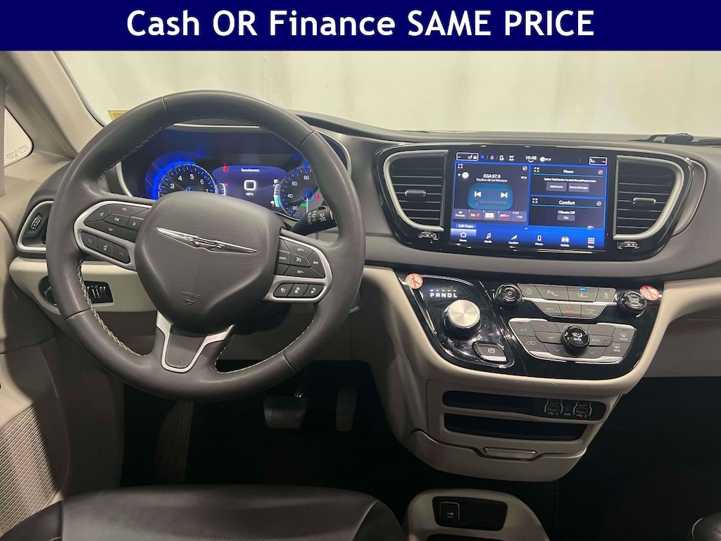Used 2024 Chrysler Pacifica Touring L Touring L FWD