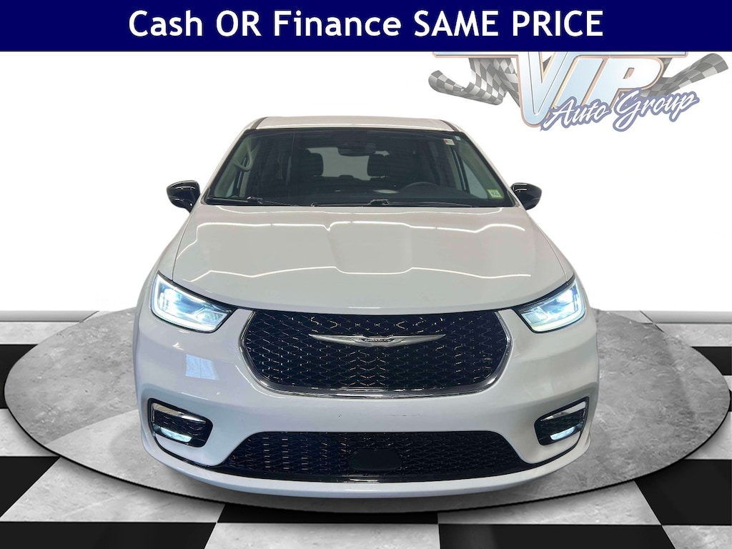 Used 2024 Chrysler Pacifica Touring L Touring L FWD