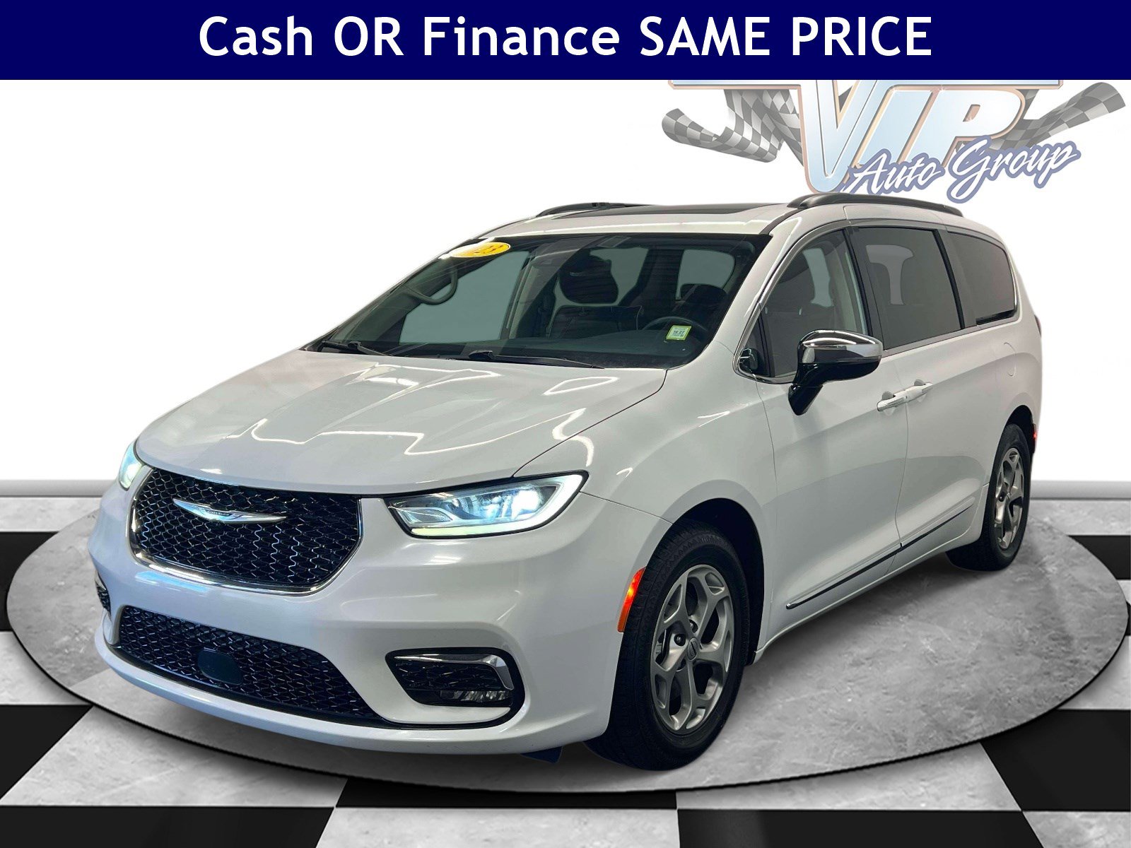 Used 2023 Chrysler Pacifica Limited Limited FWD