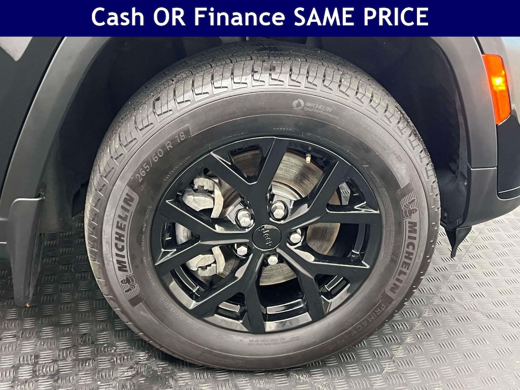 Used 2025 Jeep Grand Cherokee L Altitude X Altitude X 4x4