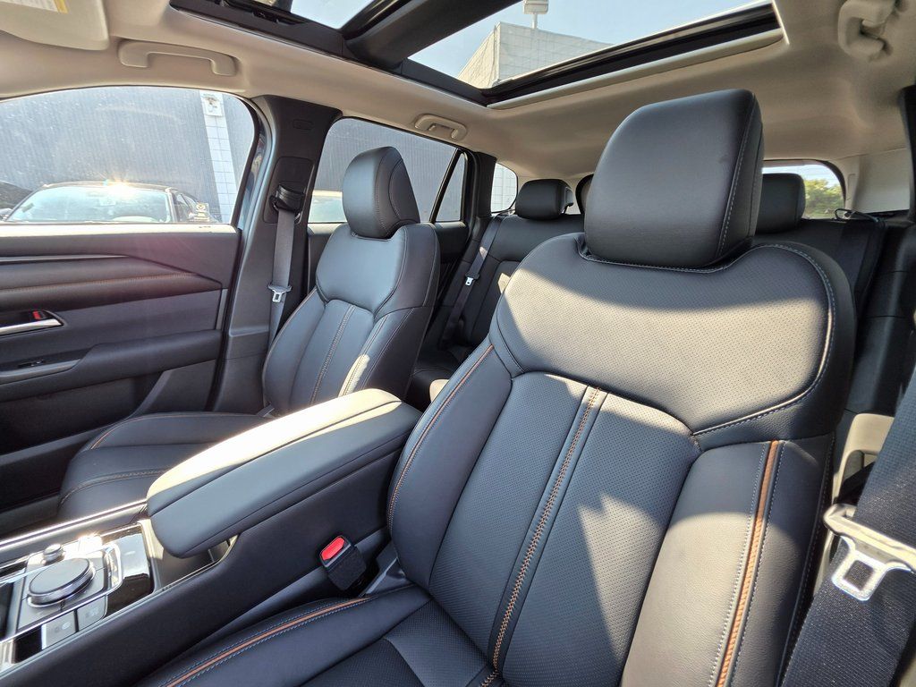 2025 Mazda CX-50 Premium Plus - Photo 16
