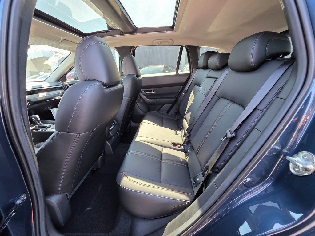 2025 Mazda CX-50 Premium Plus - Photo 17