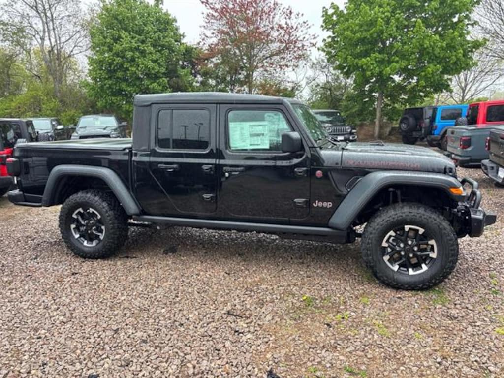 New 2026 Jeep Gladiator SHADOW OPS 4X4 Pickup