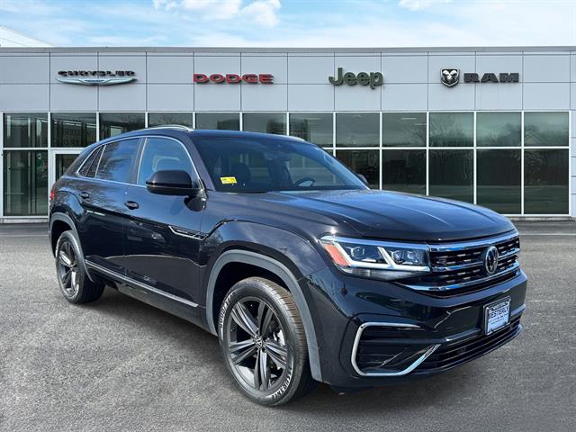 2022 Volkswagen Atlas Cross Sport SEL R-Line