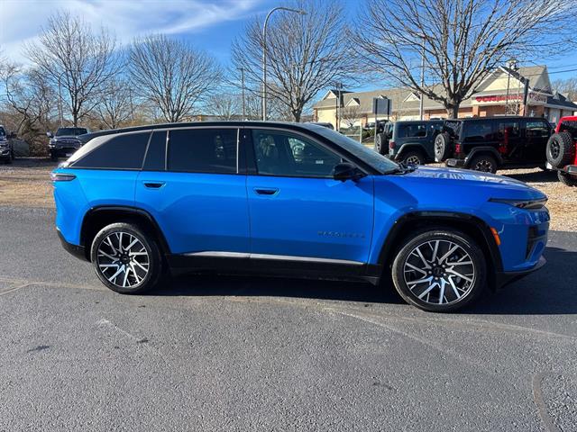 Used 2025 Jeep Wagoneer S Limited with VIN 3C4RJNCK2ST589878 for sale in Westerly, RI