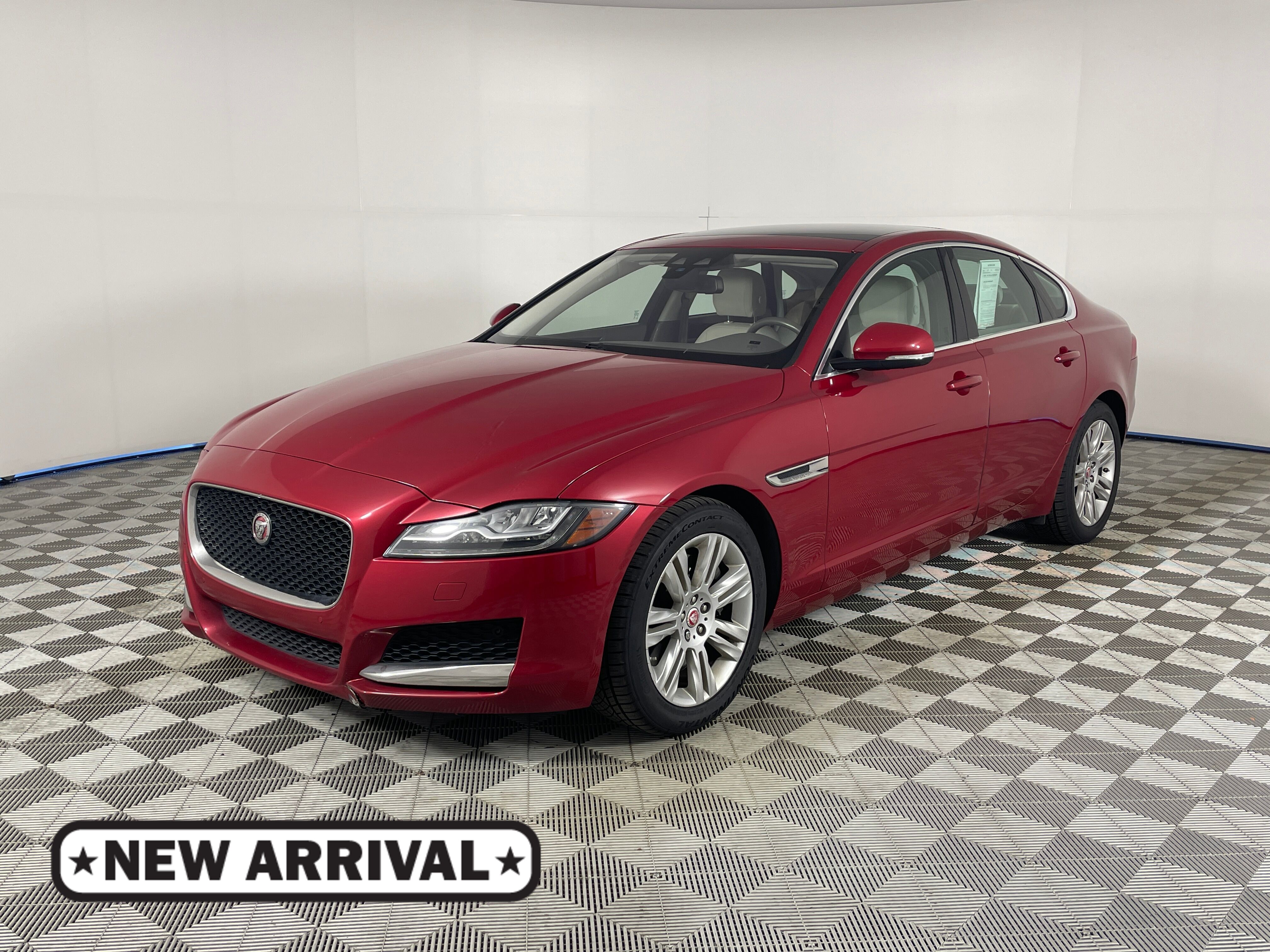 Certified 2016 Jaguar XF 35t Premium Sedan