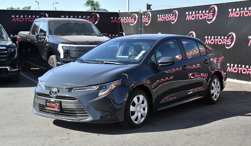 Used 2025 Toyota Corolla LE LE CVT