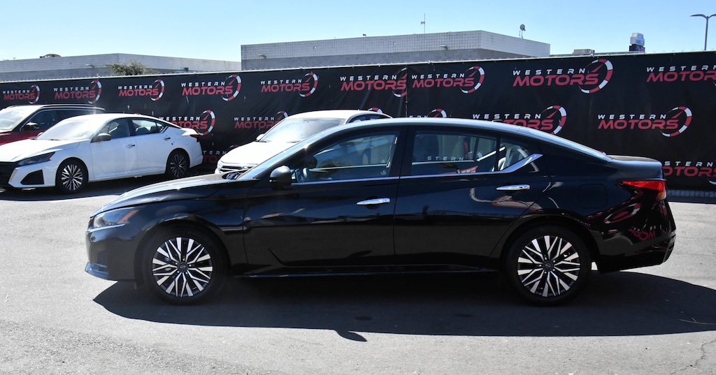 Used 2025 Nissan Altima SV Sedan