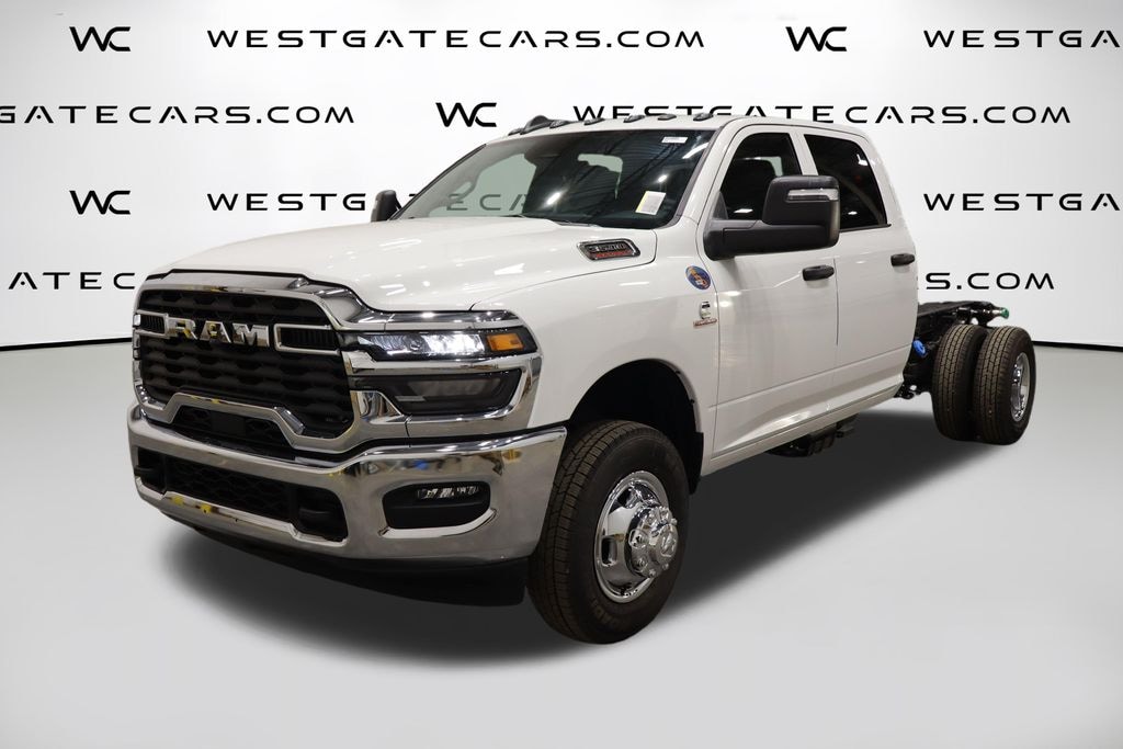 New 2026 Ram 3500 TRADESMAN CREW 4X4 60' CA Pickup