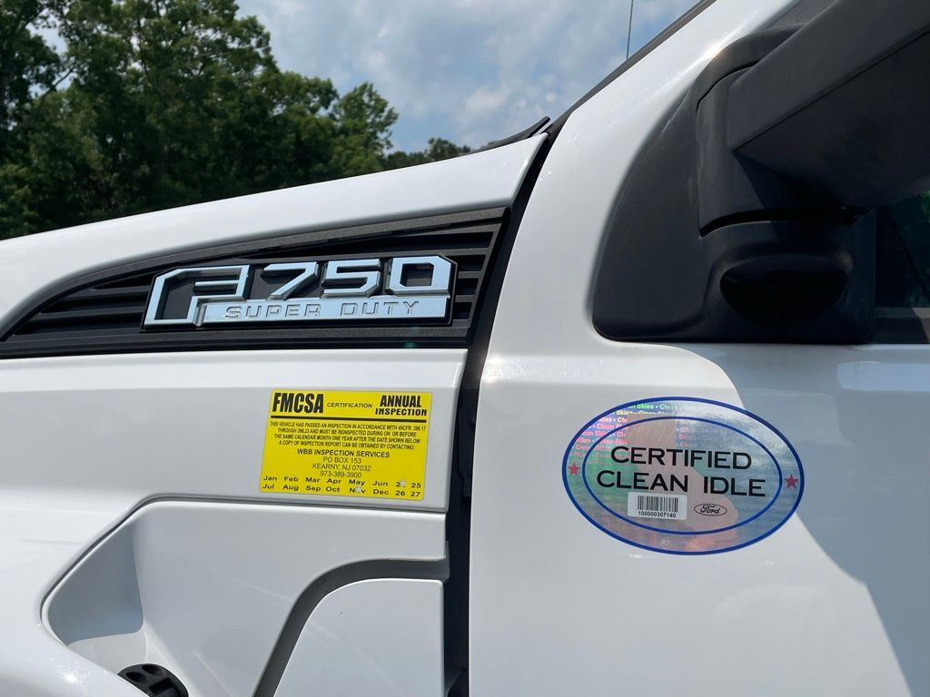 2019 Ford F-750 - Photo 22