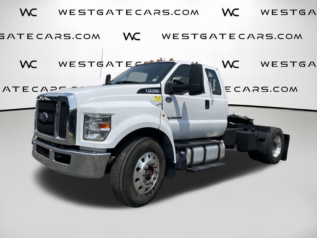  Ford F-750SD