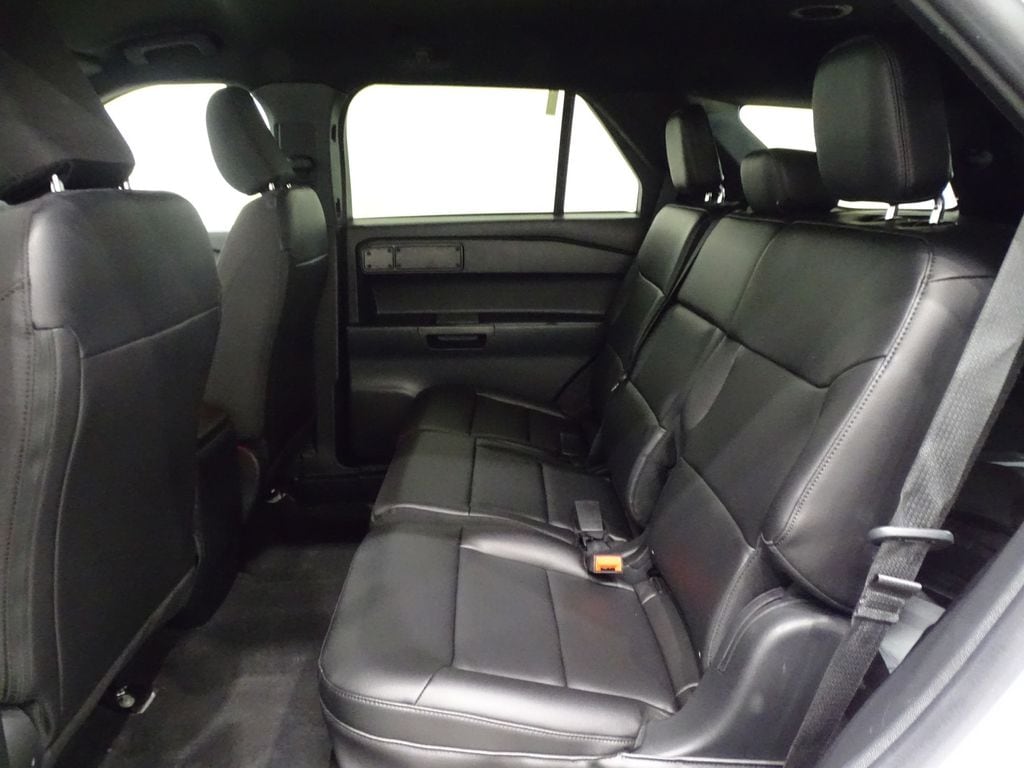 2023 Ford Explorer - Photo 11