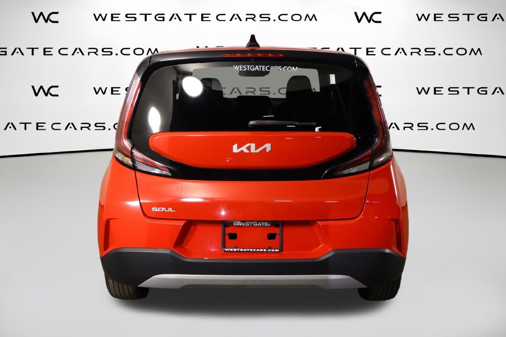 Used 2024 Kia Soul LX Hatchback