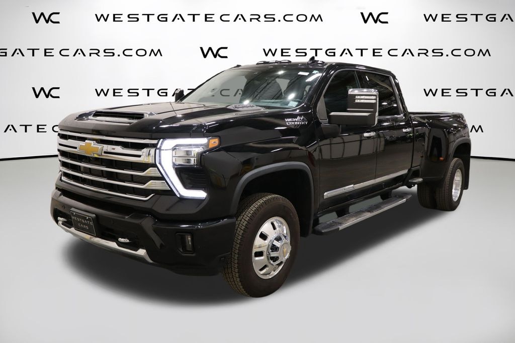 Used 2024 Chevrolet Silverado 3500 HD High Country Truck Crew Cab